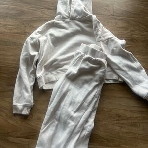 Forever 21 Women’s White Sweatsuit Set